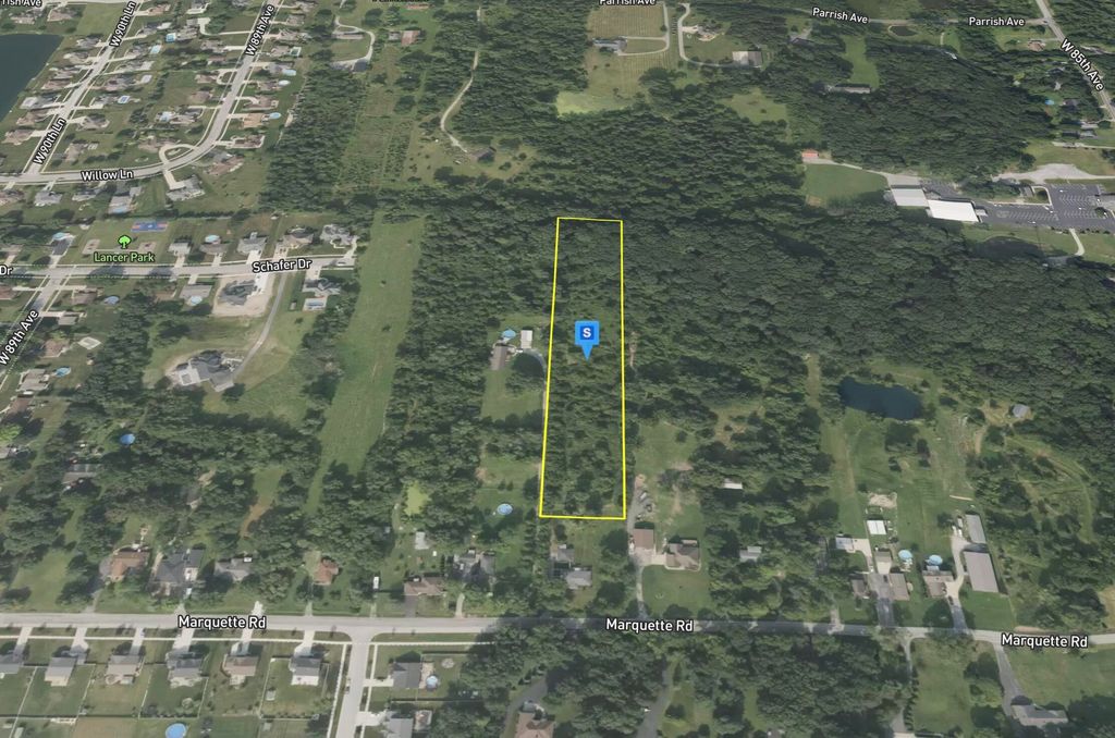 Photo of 8710 Marquette Road, Schererville, IN 46375 (MLS # 832231)