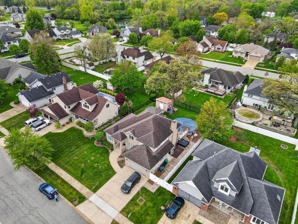 Photo of 2914 Morningside Drive, Crown Point, IN 46307 (MLS # 838157)