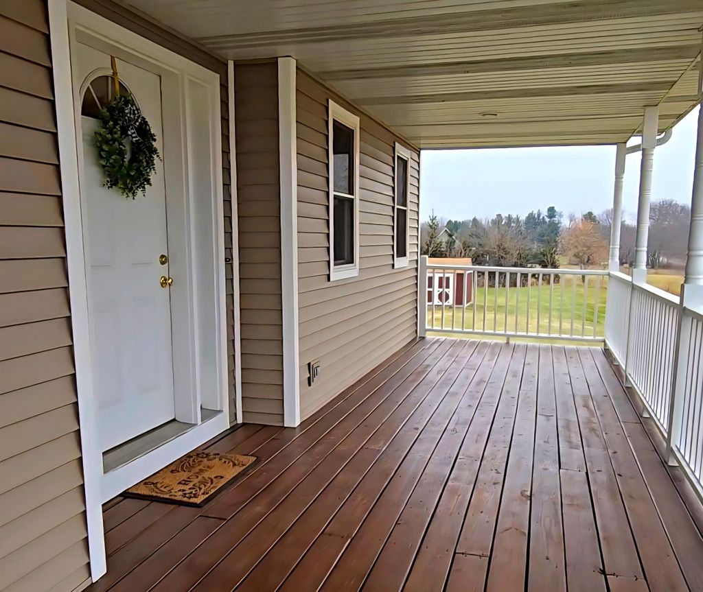 Photo of 598 W 100 N, Valparaiso, IN 46385 (MLS # 832503)