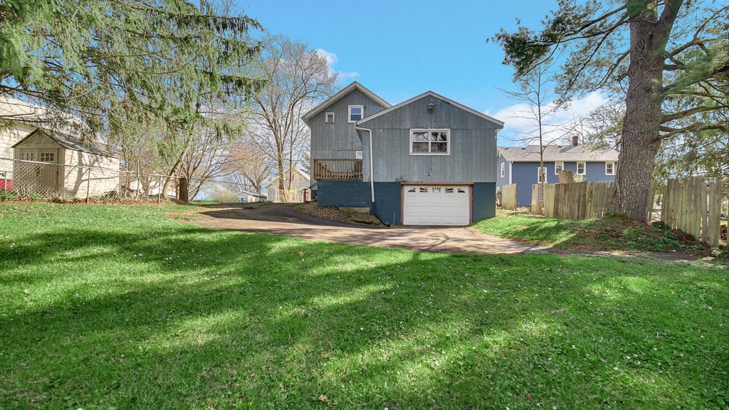 Photo of 116 Carter Street, La Porte, IN 46350 (MLS # 837053)