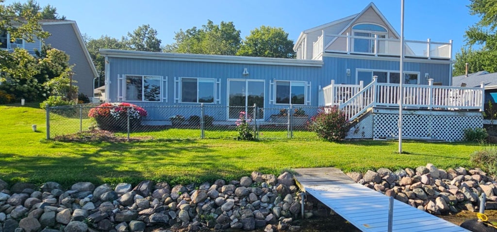 Photo of 227 Lakeview Drive, Walkerton, IN 46574 (MLS # 844221)