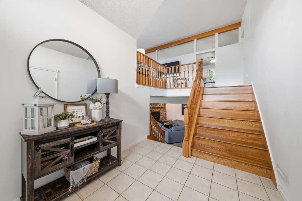 Photo of 3020 Diamond Drive, Hobart, IN 46342 (MLS # 840437)