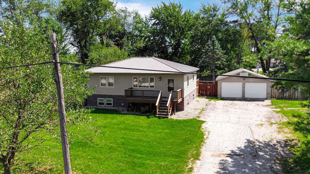 Photo of 5094 E Saugana Trail, Rolling Prairie, IN 46371 (MLS # 844177)