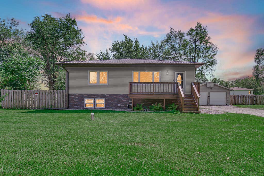 Photo of 5094 E Saugana Trail, Rolling Prairie, IN 46371 (MLS # 844177)