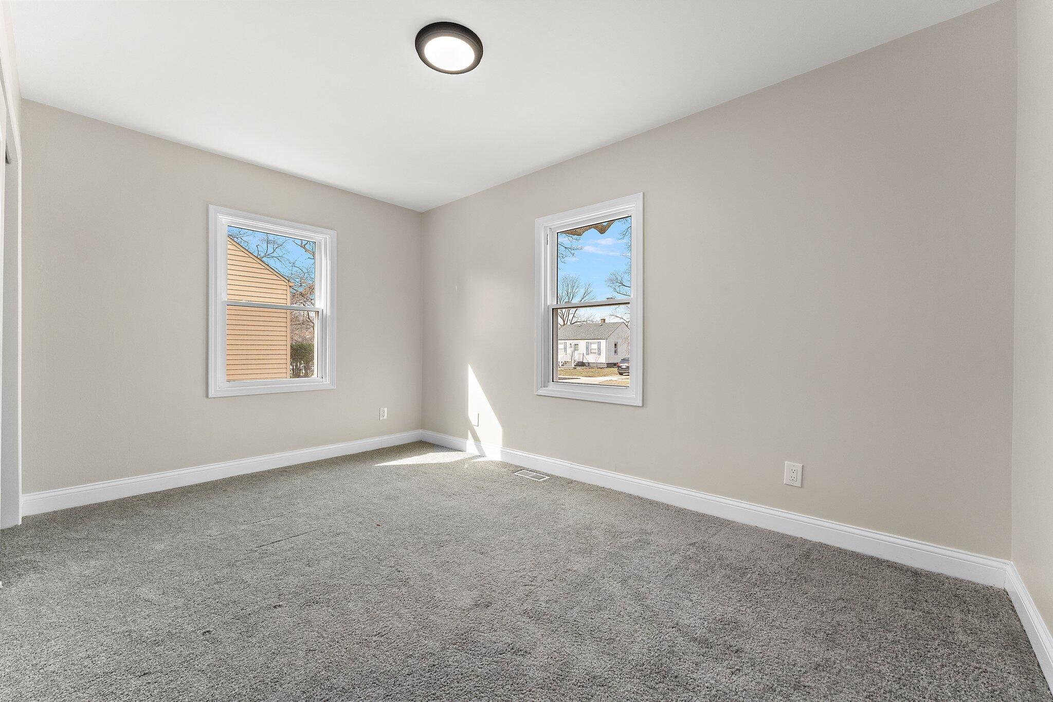 Griffith, Indiana 46319, United States, 3 Bedrooms Bedrooms, ,2 BathroomsBathrooms,Residential,Active,95583