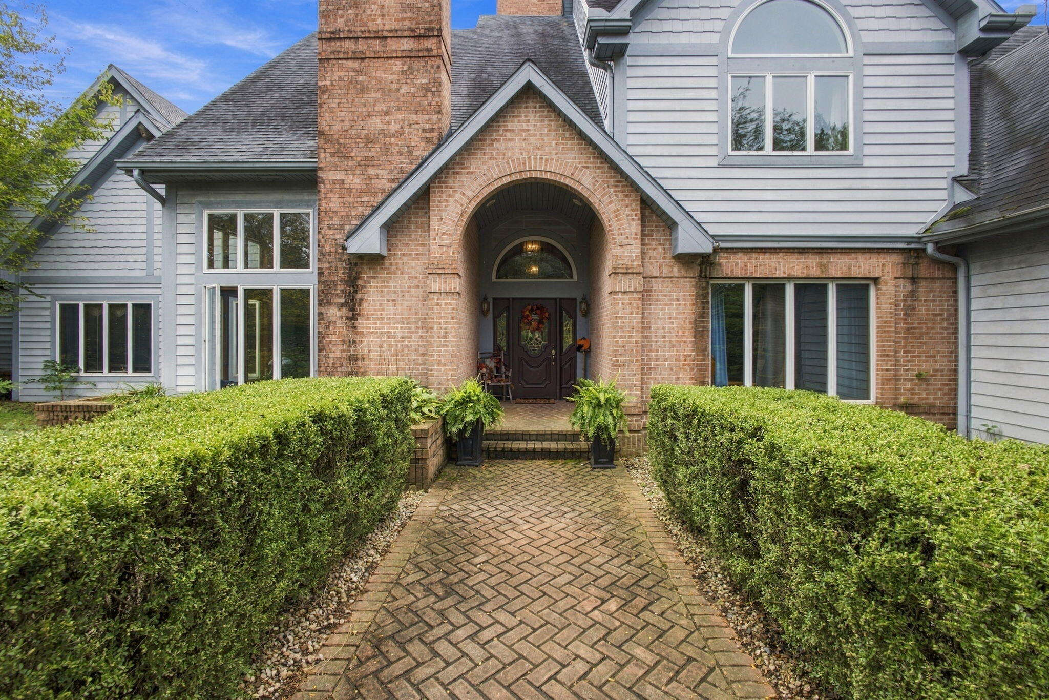 505 W Mt Calvary Road