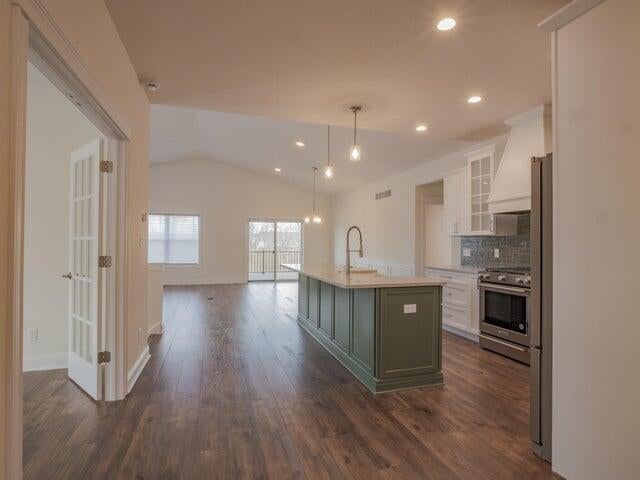Photo of 1851 Forest Ridge Drive, Valparaiso, IN 46385 (MLS # 846977)