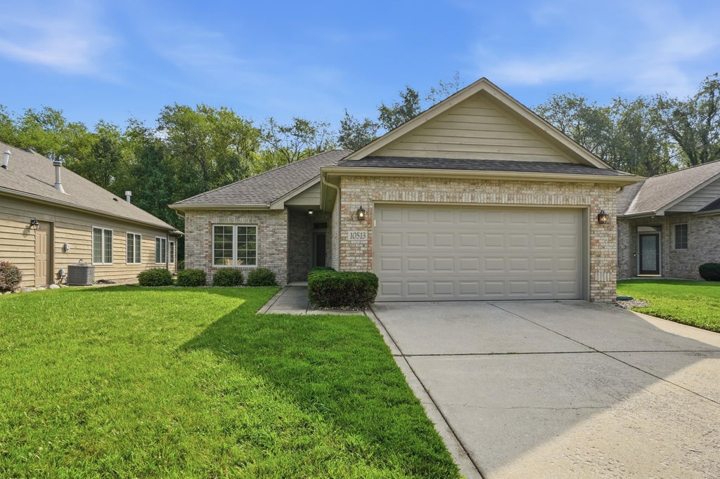 Photo of 10513 Ontario Drive, Winfield, IN 46307 (MLS # 844819)