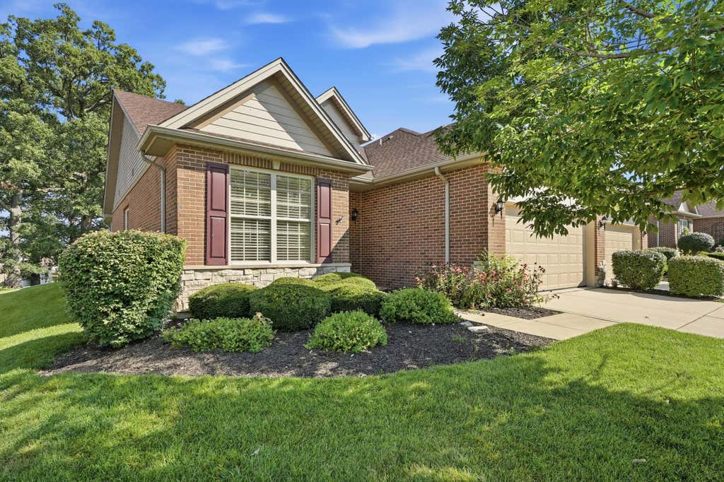 Photo of 9192 Settlers Ridge, Saint John, IN 46373 (MLS # 843357)