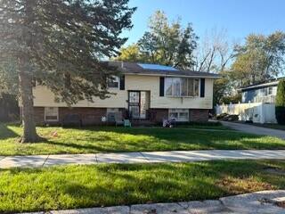 Photo of 311 W 40th Lane, Griffith, IN 46319 (MLS # 847215)