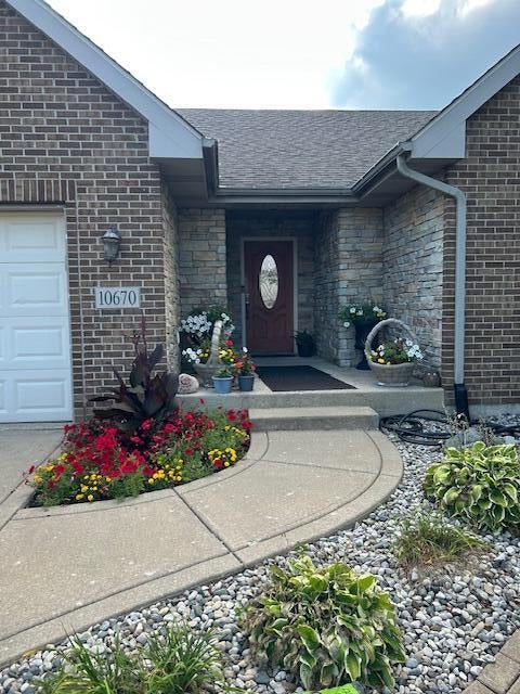 Photo of 10670 Maine Drive, Crown Point, IN 46307 (MLS # 844400)