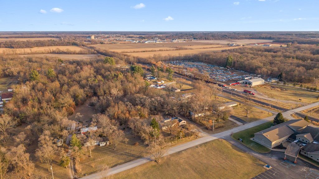 Photo of 655 Orchid Street SE, DeMotte, IN 46310 (MLS # 833289)