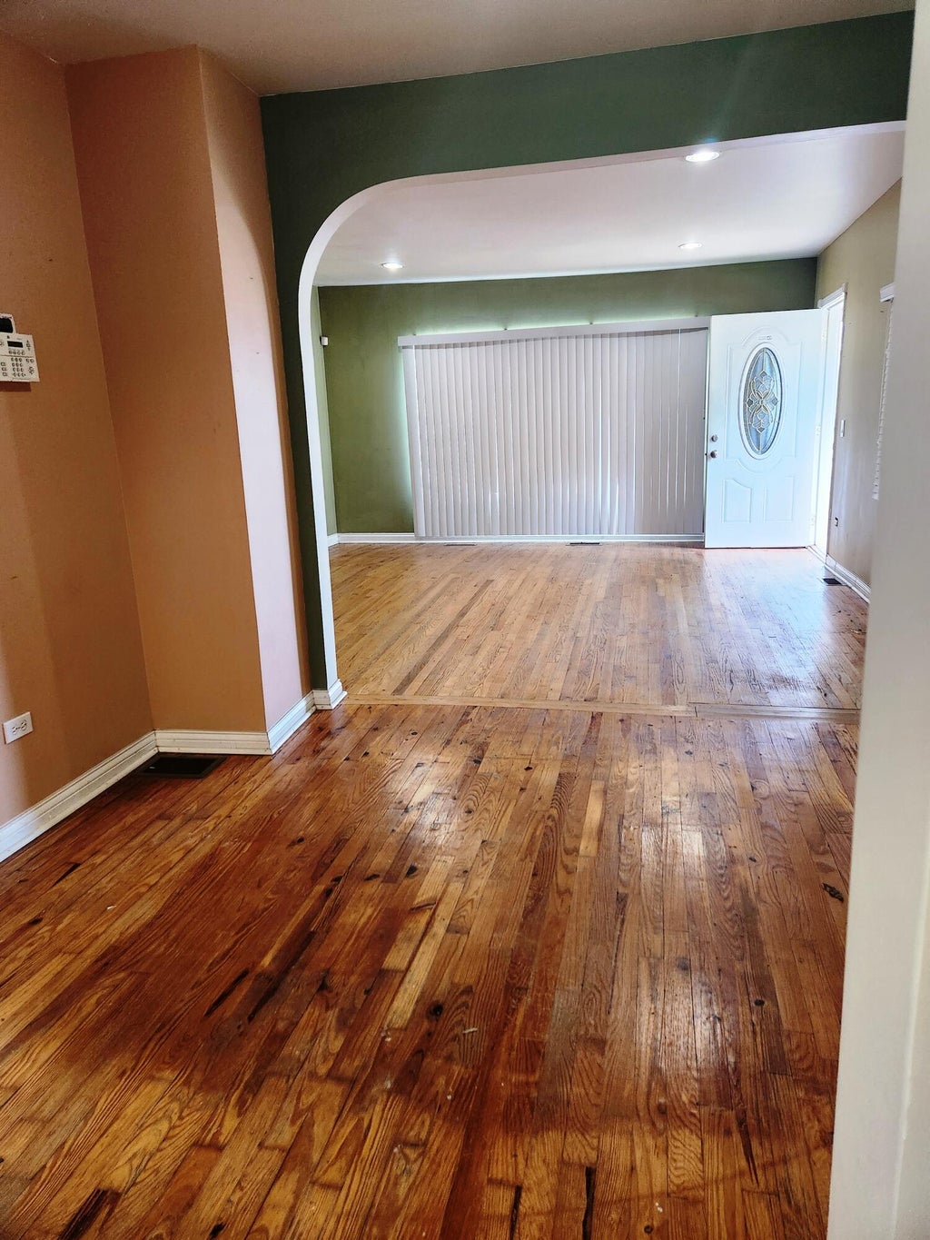 Photo of 7001 Mississippi Street, Merrillville, IN 46410 (MLS # 846830)