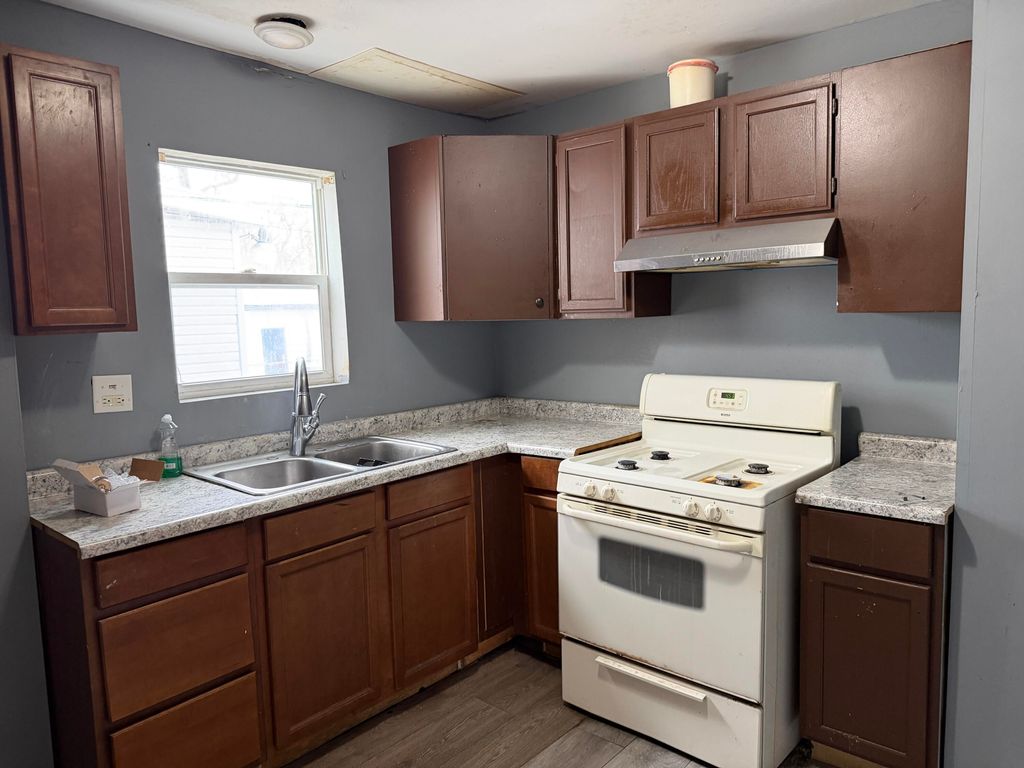 Photo of 6019 Wallace Road, Hammond, IN 46320 (MLS # 835644)