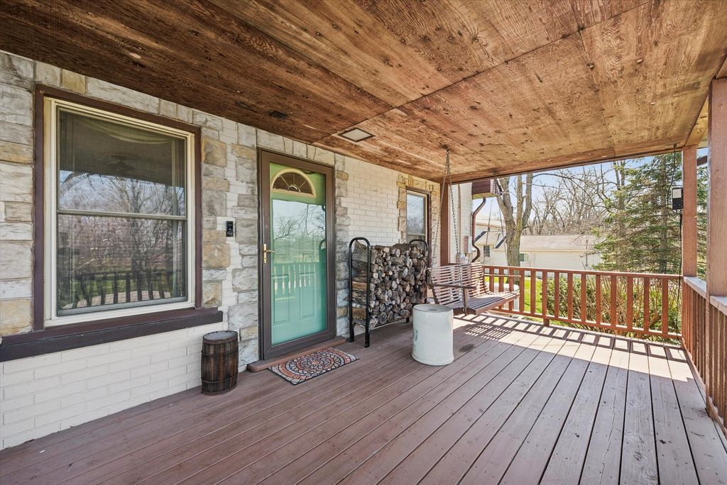 Photo of 8209 Austin Avenue, Schererville, IN 46375 (MLS # 837274)