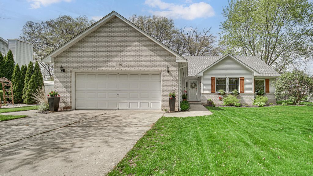 Photo of 1460 Admiral Drive, Chesterton, IN 46304 (MLS # 837577)