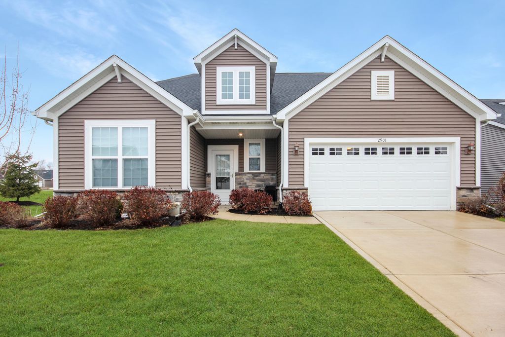 Photo of 2901 Hillard Street, Valparaiso, IN 46383 (MLS # 832174)