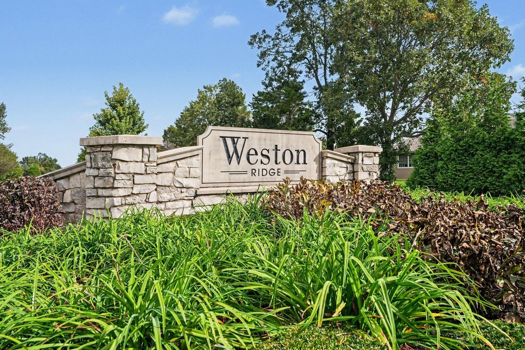 Photo of 10863 Wachter Court, Saint John, IN 46373 (MLS # 846515)