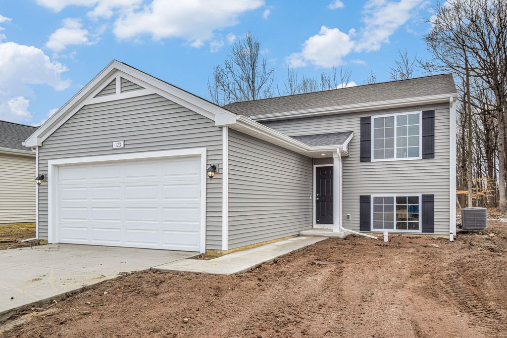 Photo of 1103 E Henry Drive, Knox, IN 46534 (MLS # 837564)