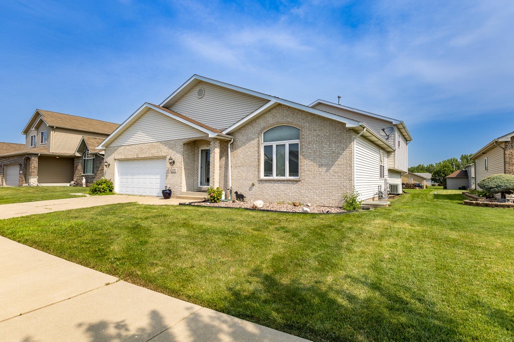 Photo of 2500 W 86th Avenue, Merrillville, IN 46410 (MLS # 842309)