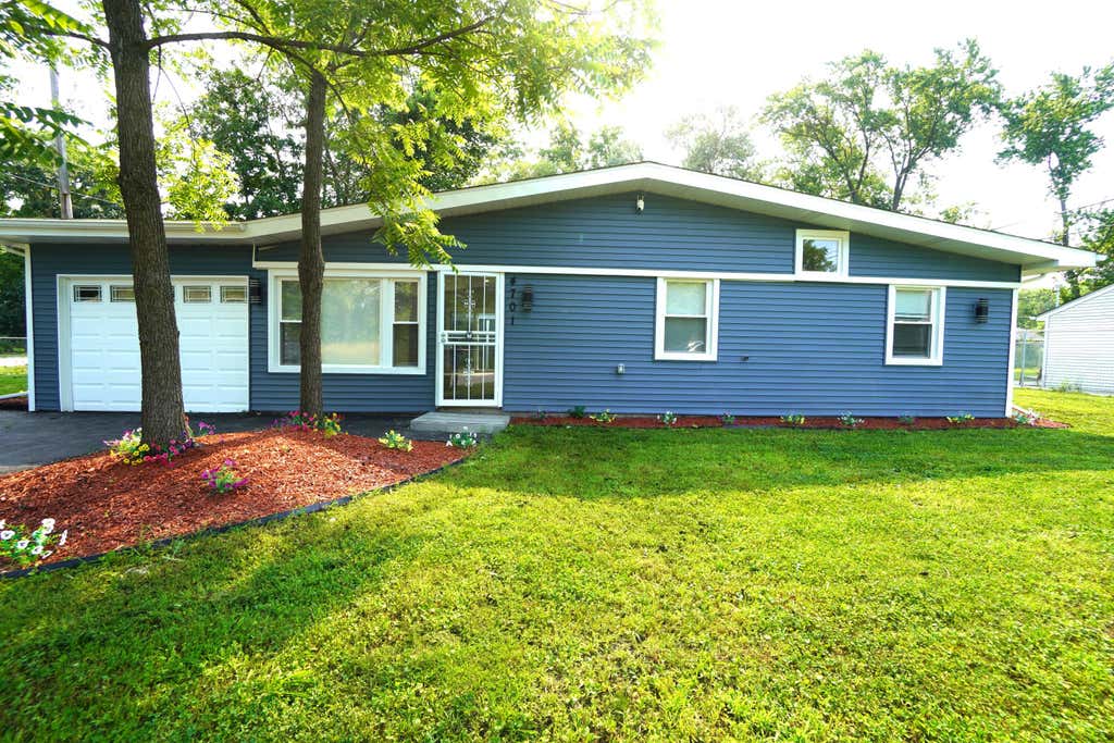 Photo of 4701 Carolina Street, Gary, IN 46409 (MLS # 843019)