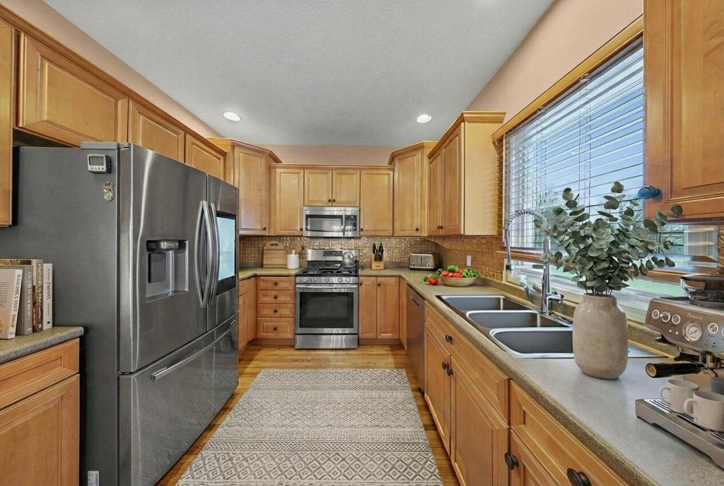 Photo of 842 E Sportsman Ln, La Porte, IN 46350 (MLS # 833750)