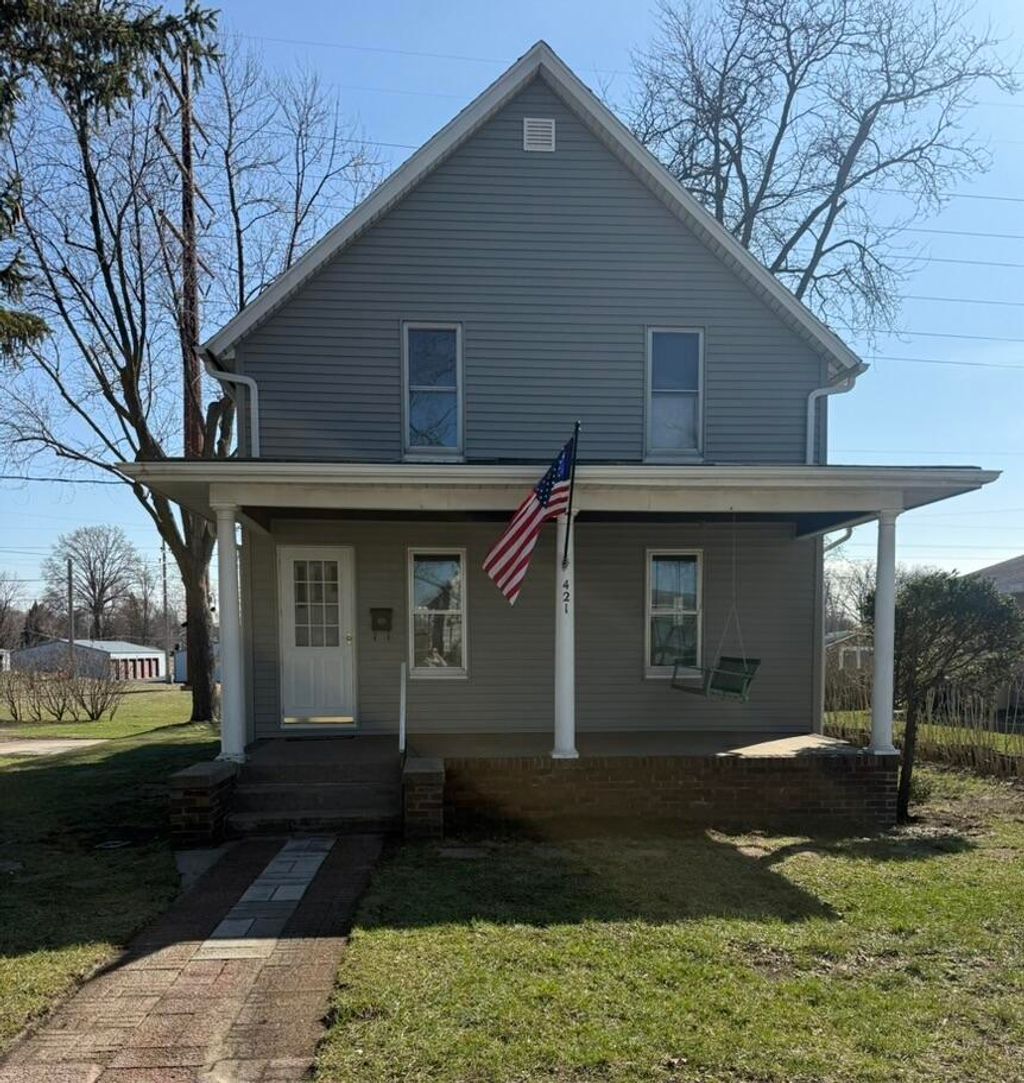 Photo of 421 E Garfield Street, Michigan City, IN 46360 (MLS # 835399)