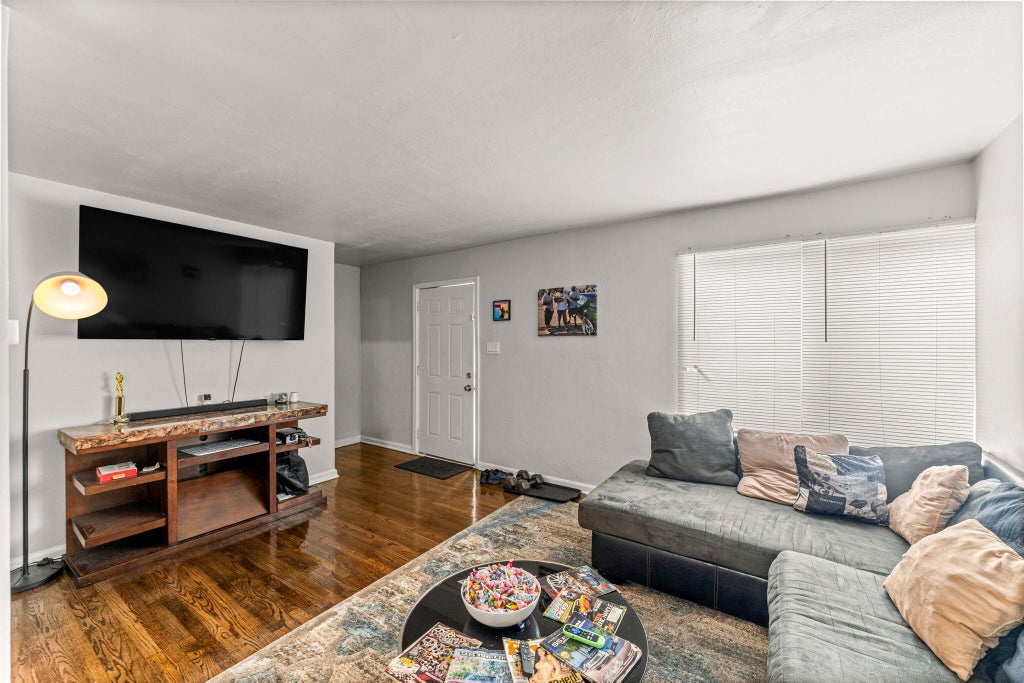Photo of 521-25 Taney Street, Gary, IN 46404 (MLS # 845789)