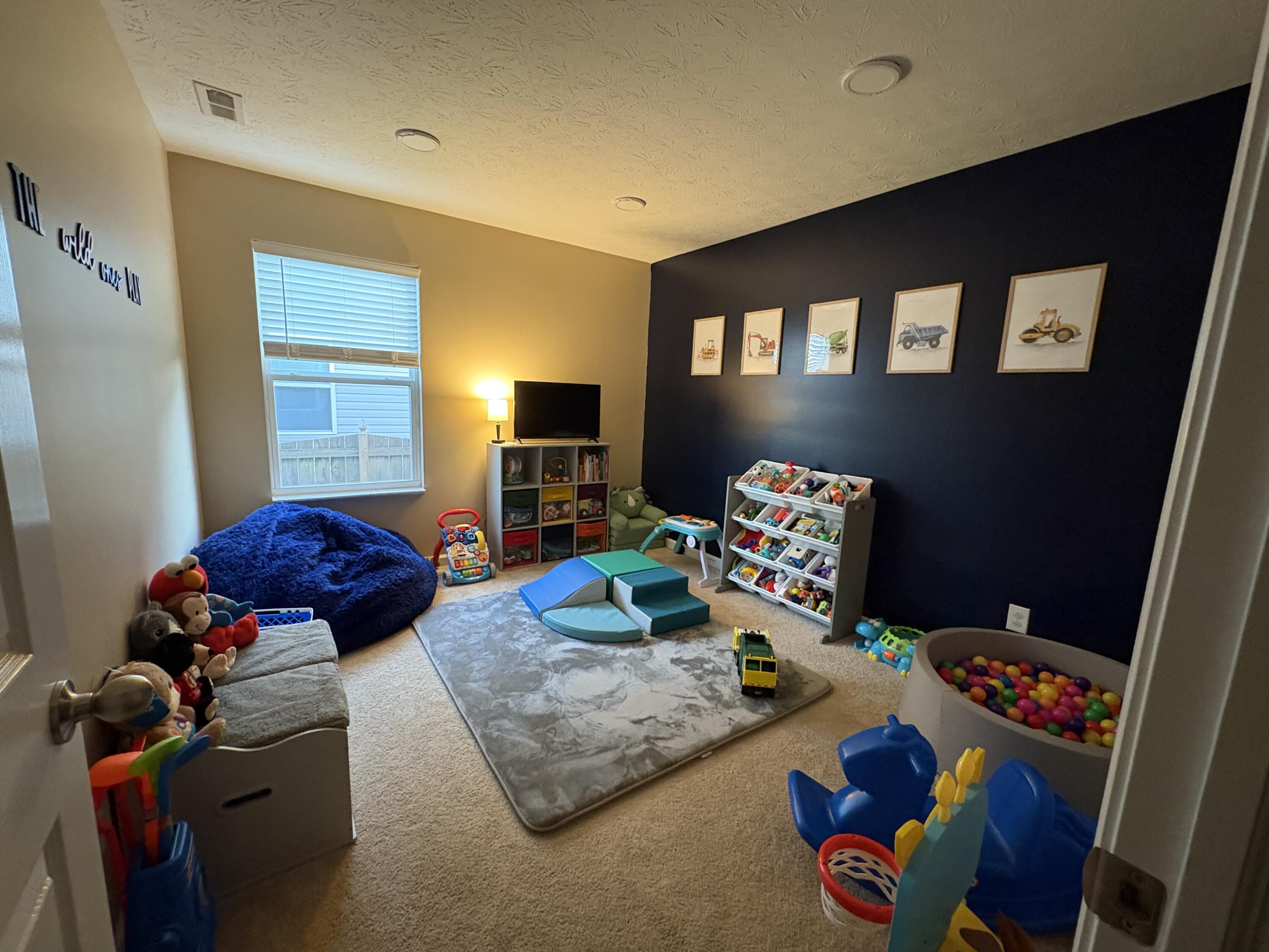 Indianapolis, Indiana 46235, United States, 3 Bedrooms Bedrooms, ,2 BathroomsBathrooms,Residential,Active,218300