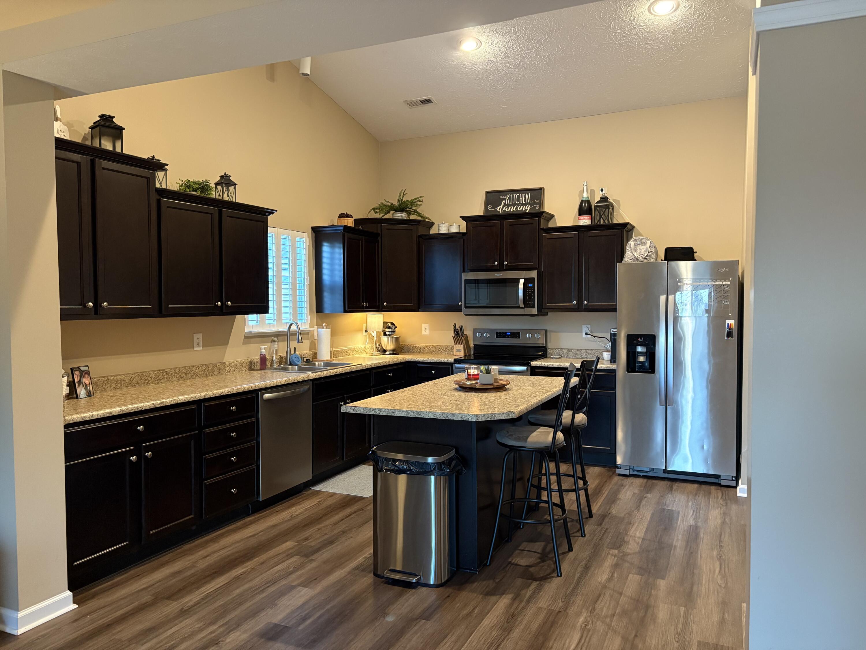 Indianapolis, Indiana 46235, United States, 3 Bedrooms Bedrooms, ,2 BathroomsBathrooms,Residential,Active,218300