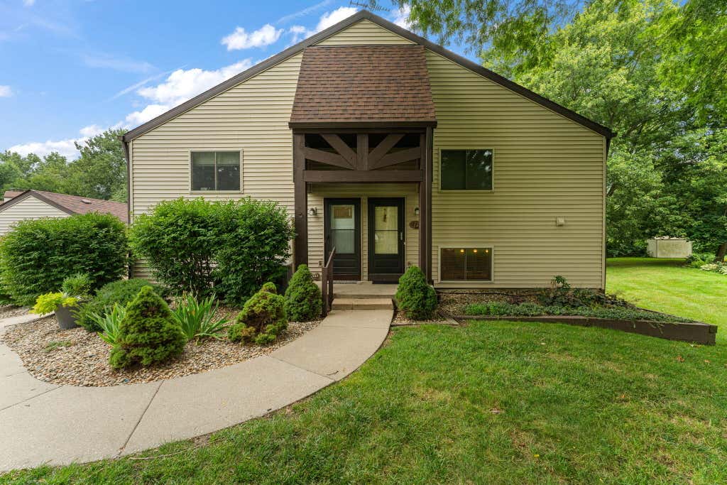 Photo of 1253 Millpond Road, Valparaiso, IN 46385 (MLS # 843567)