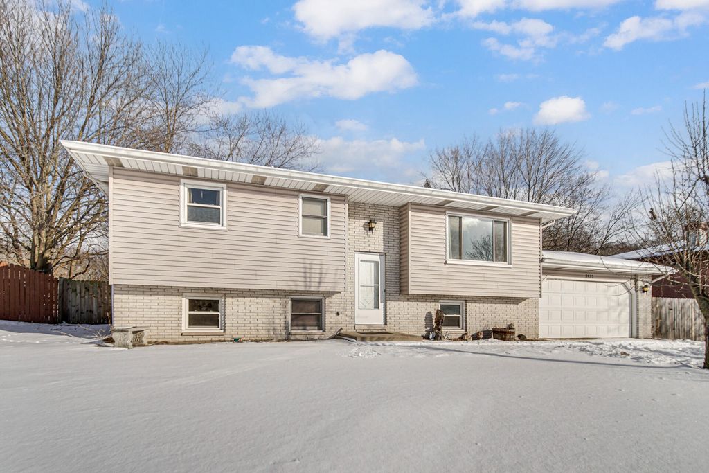 Photo of 2435 Odell Street, Portage, IN 46368 (MLS # 833491)