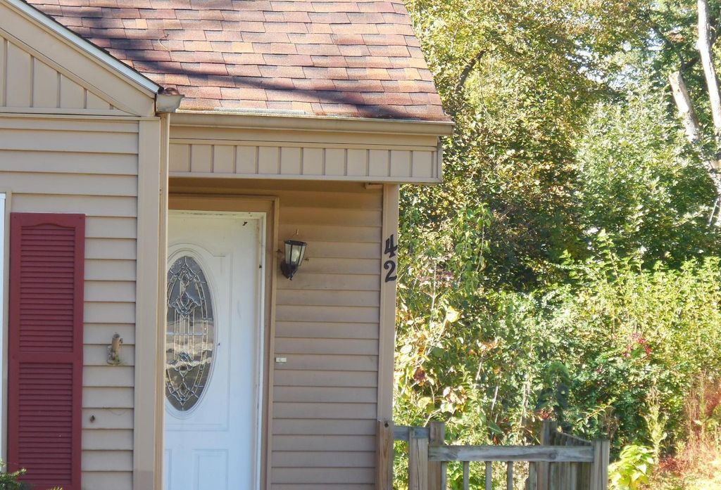 Photo of 42 Indian Trail, Merrillville, IN 46410 (MLS # 830101)