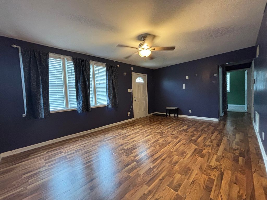 Photo of 2414 Manhattan Street, Michigan City, IN 46360 (MLS # 836803)