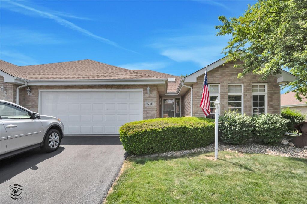 Photo of 950 Easy Street #D, Crown Point, IN 46307 (MLS # 839870)