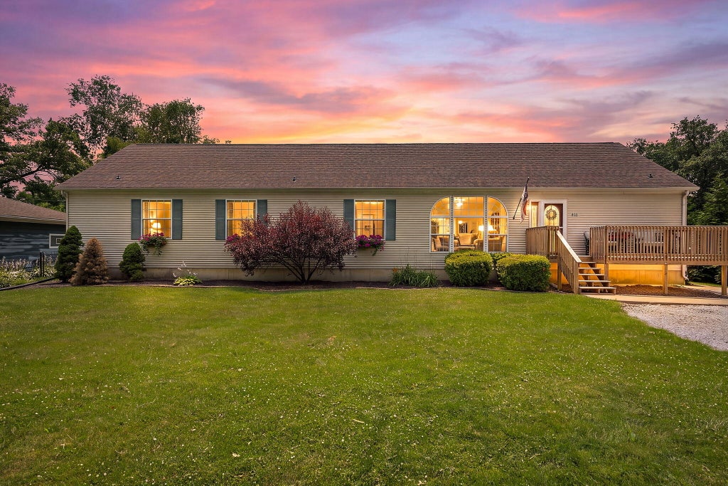 Photo of 403 W 10th Street, Hobart, IN 46342 (MLS # 842380)