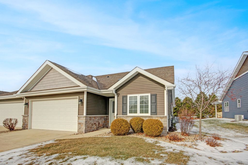 Photo of 9818 B W 129th Place, Cedar Lake, IN 46303 (MLS # 832499)