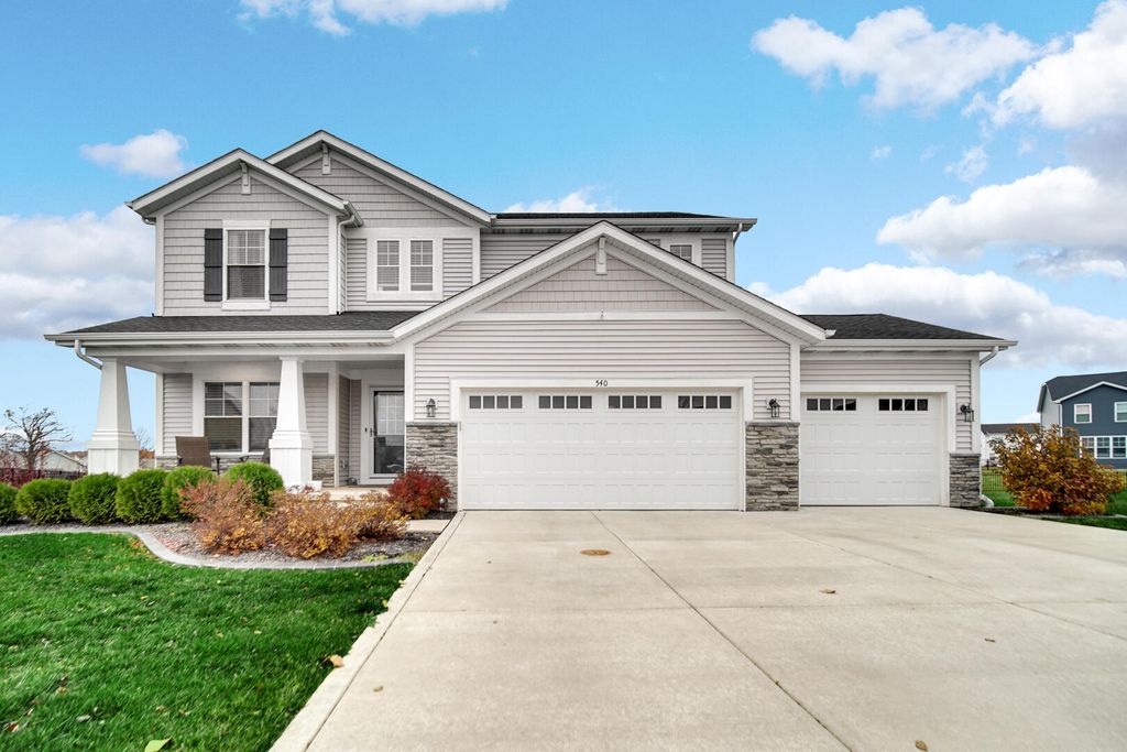 Photo of 540 Lily Court, Valparaiso, IN 46385 (MLS # 837664)