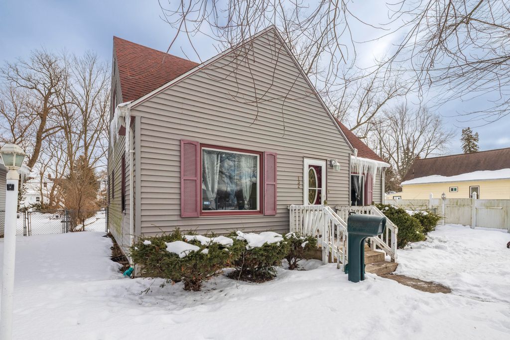 Photo of 132 Hendricks Street, Michigan City, IN 46360 (MLS # 834463)