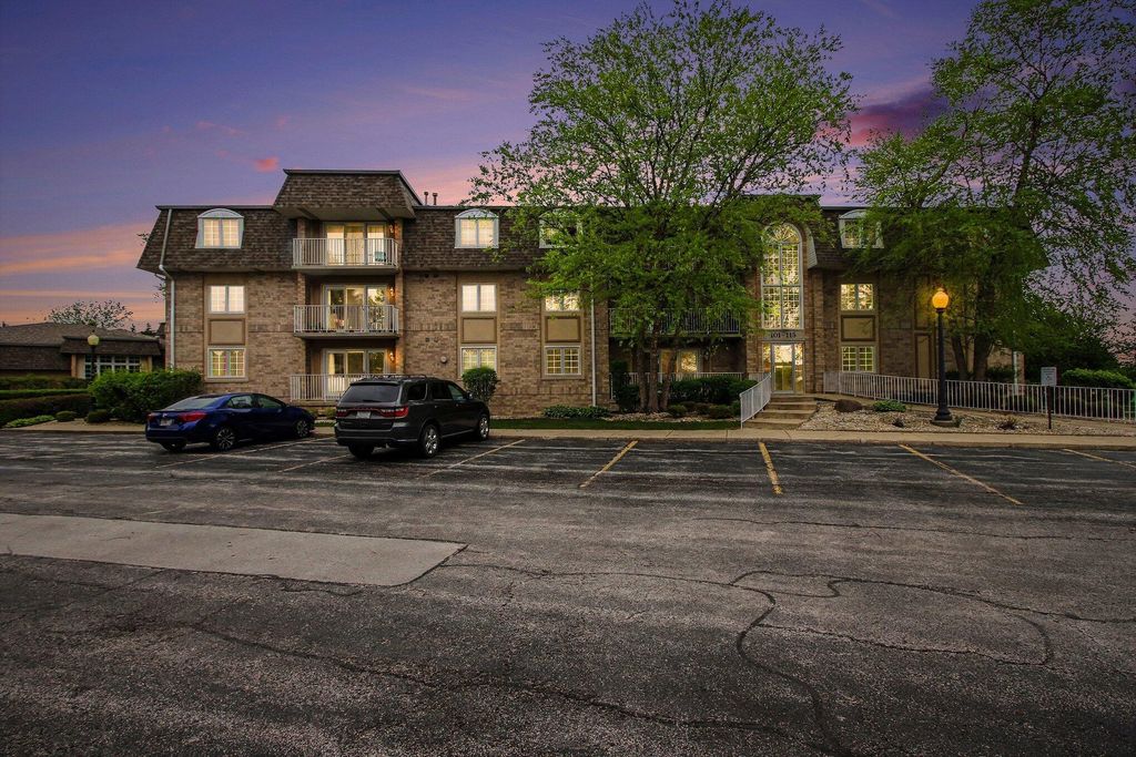 Photo of 113 Swan Drive, Dyer, IN 46311 (MLS # 837939)