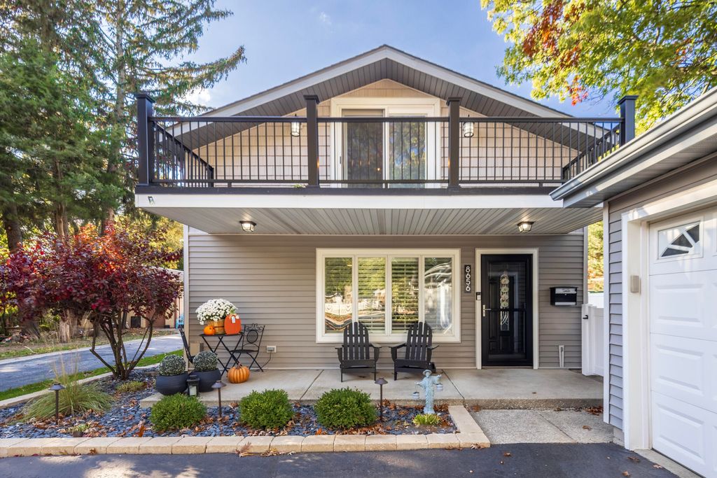 Photo of 8656 Oakwood Avenue, Munster, IN 46321 (MLS # 830216)