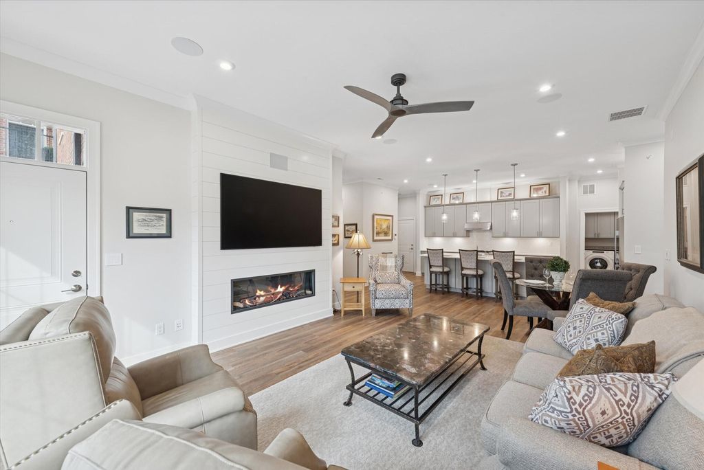 Photo of 208 Campbell Street #103, Valparaiso, IN 46385 (MLS # 834328)