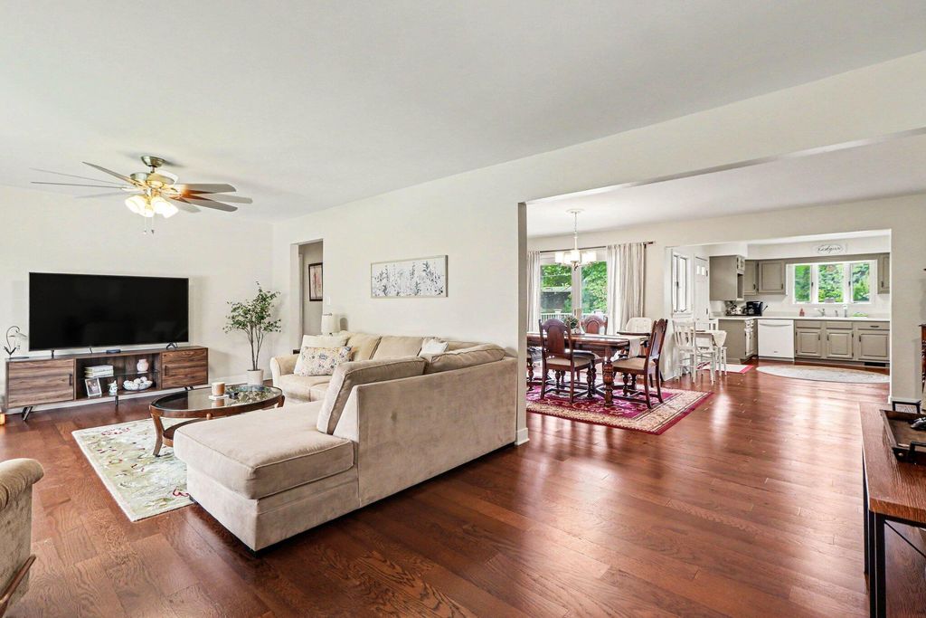 Photo of 1406 Lafayette Street, Valparaiso, IN 46383 (MLS # 838230)