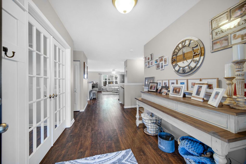 Photo of 13679 Blue Springs Court, Dyer, IN 46311 (MLS # 835400)