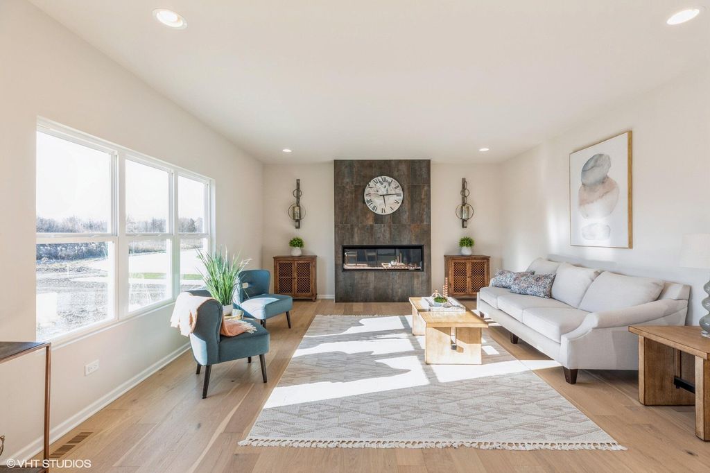 Photo of 1317 77th Place, Merrillville, IN 46410 (MLS # 812006)