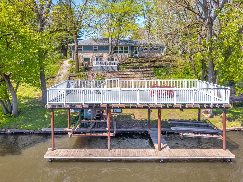 Photo of 8395 N Kiger Drive, Monticello, IN 47960 (MLS # 838498)