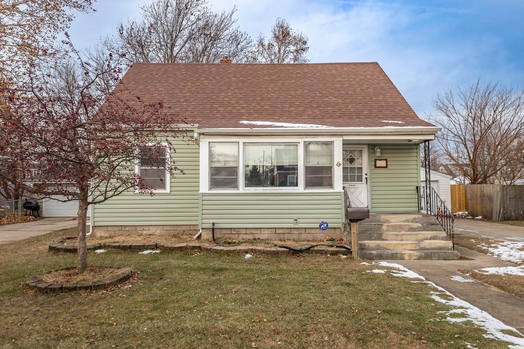 Photo of 3931 Clough Avenue, Highland, IN 46322 (MLS # 831941)