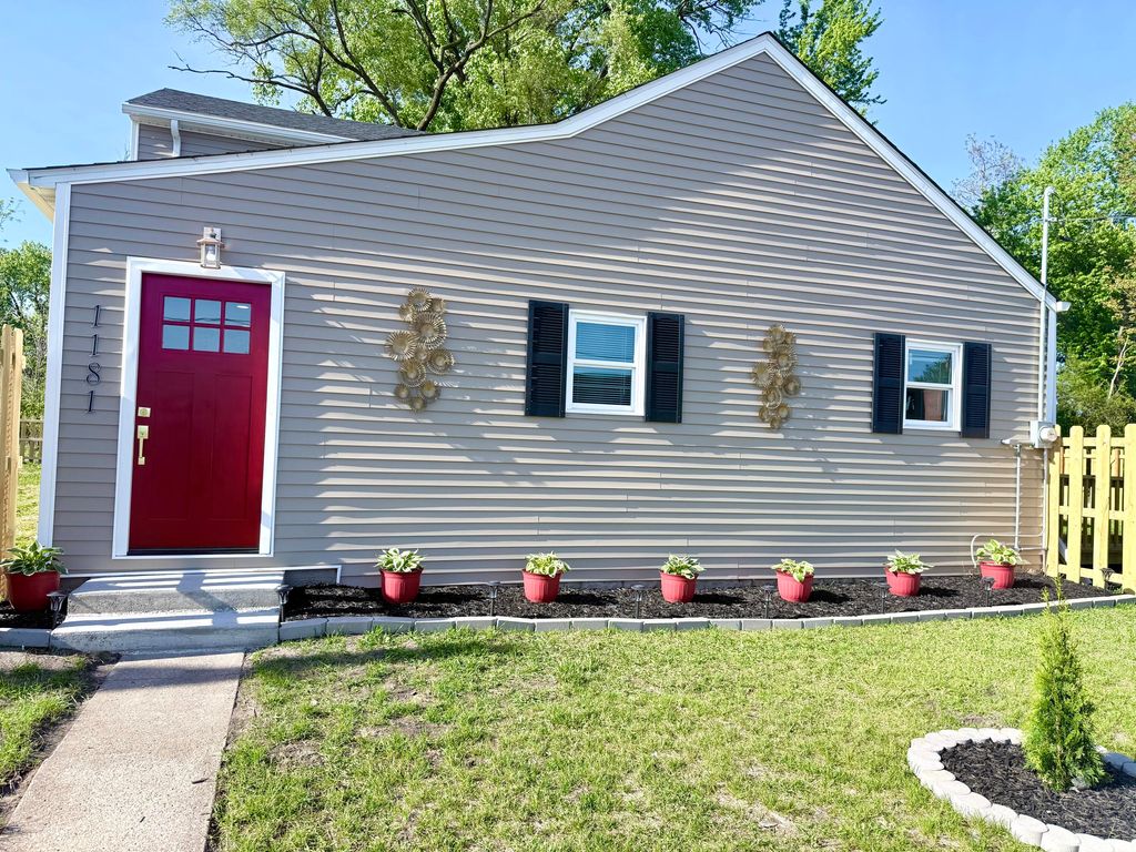 Photo of 1181 Porter Street, Gary, IN 46406 (MLS # 838913)