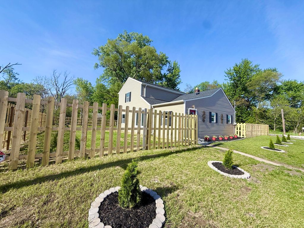 Photo of 1181 Porter Street, Gary, IN 46406 (MLS # 838913)