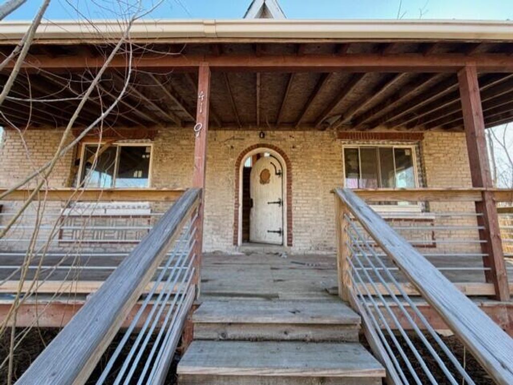 Photo of 4101 Howard Street, Hobart, IN 46342 (MLS # 835737)